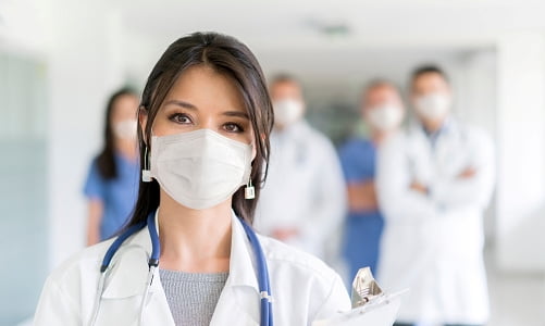 Đến bác sĩ da liễu để được tư vấn hiệu quả